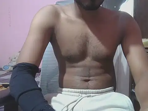 KissesBoyAD online show from 8, 10, 2025