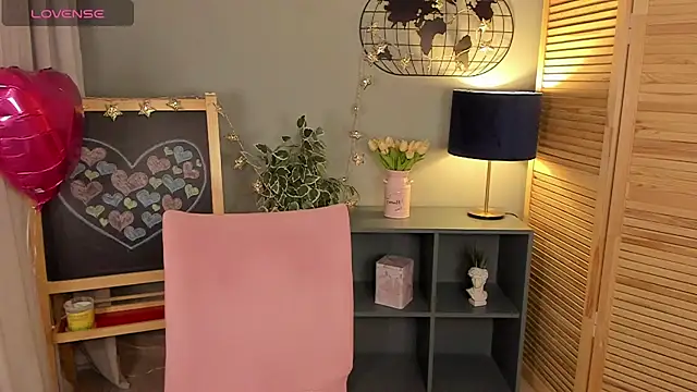 fiamoory online show from 1, 3, 2025