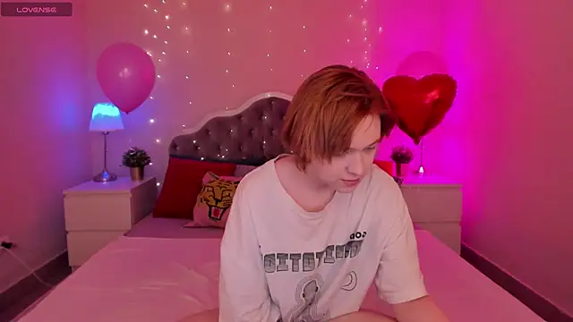 fiamoory online show from 9, 3, 2025