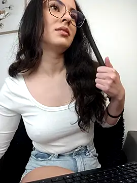 saidaskye online show from 18, 4, 2026