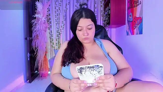 Snapshot of JulietaKane chatting on 23, 5, 2026 JulietaKane online show from 23, 5, 2026