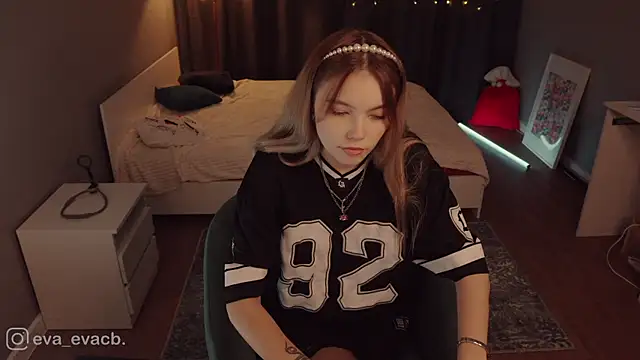 norakisses online show from 30, 1, 2025