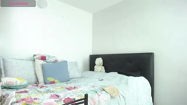 Angelina Stone 65 online show from 18, 3, 2025