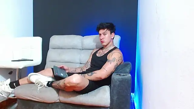 JUSTIN FULLER1 online show from 25, 3, 2026