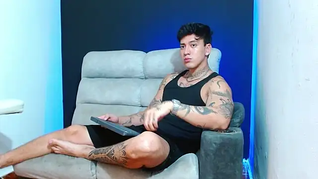 JUSTIN FULLER1 online show from 28, 5, 2026