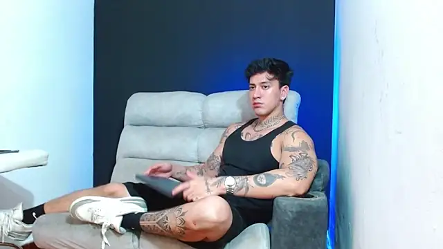 JUSTIN FULLER1 online show from 10, 6, 2026