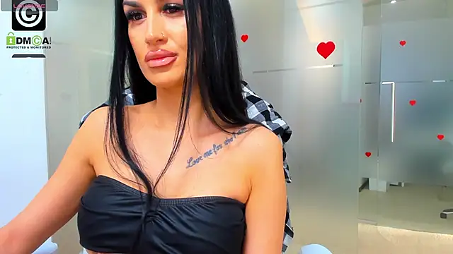 Queenrafaella online show from 6, 3, 2026