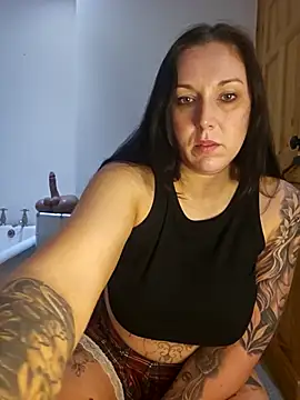 Meganroxtattoo online show from 19, 9, 2025