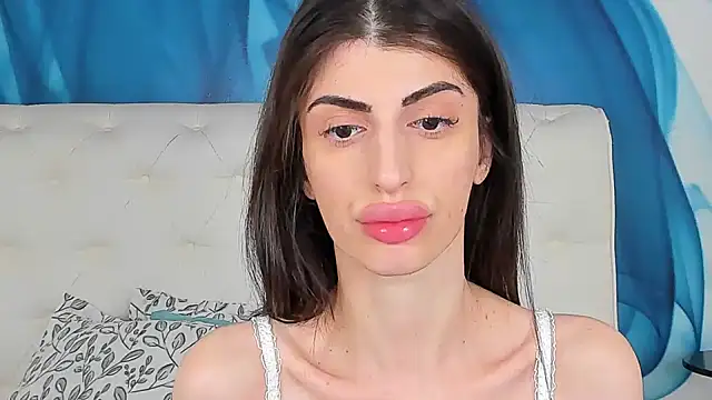 Snapshot of SkinnyDolly chatting on 19, 3, 2026 SkinnyDolly online show from 19, 3, 2026