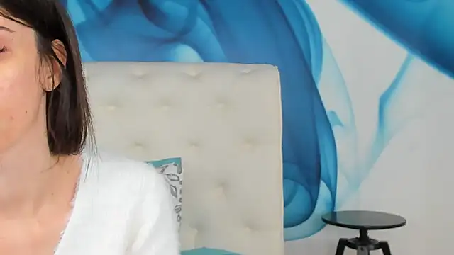 Snapshot of SkinnyDolly chatting on 16, 4, 2026 SkinnyDolly online show from 16, 4, 2026