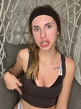 Snapshot of emma05 chatting on 21, 2, 2026 emma05 online show from 21, 2, 2026