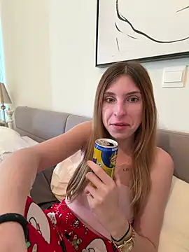 Snapshot of emma05 chatting on 25, 2, 2026 emma05 online show from 25, 2, 2026