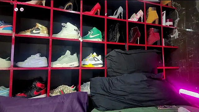 Indianbrownie online show from 17, 4, 2026