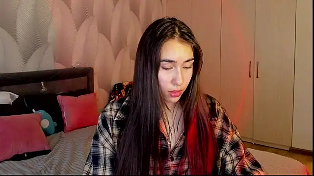 Bambiii bby online show from 2, 12, 2025