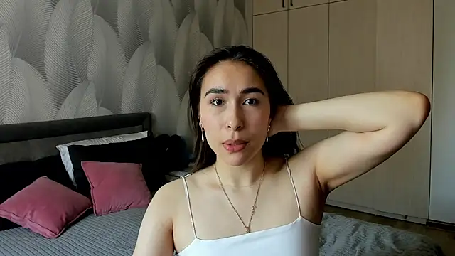 Bambiii bby online show from 6, 6, 2026