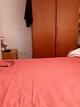 crems77 online show from 8, 4, 2026