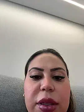 lariic online show from 24, 2, 2026