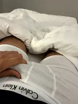 Snapshot of thick_n_hard chatting on 1, 12, 2024 thick n hard online show from 1, 12, 2024