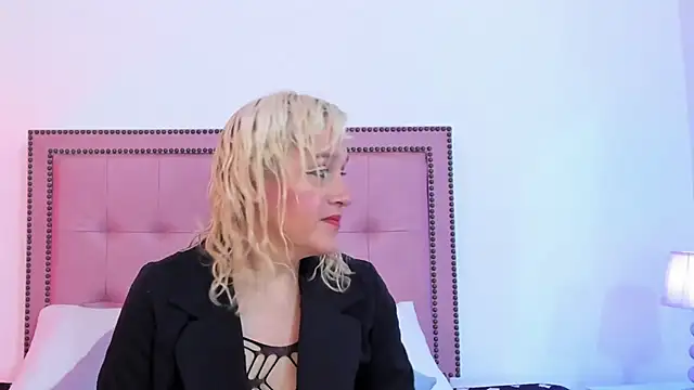 Snapshot of CarolinaGlamour chatting on 30, 1, 2025 CarolinaGlamour online show from 30, 1, 2025