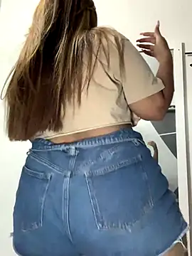 Evabigass online show from 2, 12, 2024