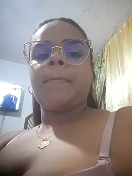 Evabigass online show from 18, 2, 2025