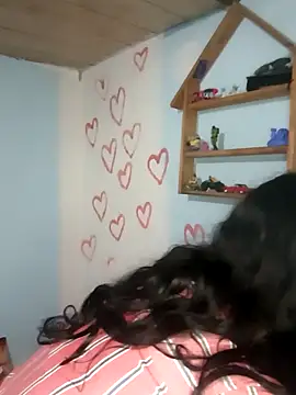 Elvishcassie  online show from 11, 2, 2025