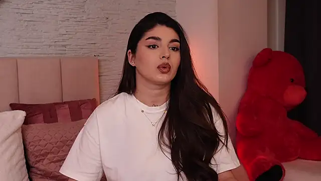Snapshot of RachelSwaan chatting on 5, 2, 2025 RachelSwaan online show from 5, 2, 2025