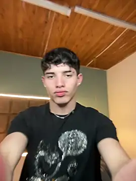 Snapshot of AlejooTwink chatting on 4, 2, 2026 AlejooTwink online show from 4, 2, 2026