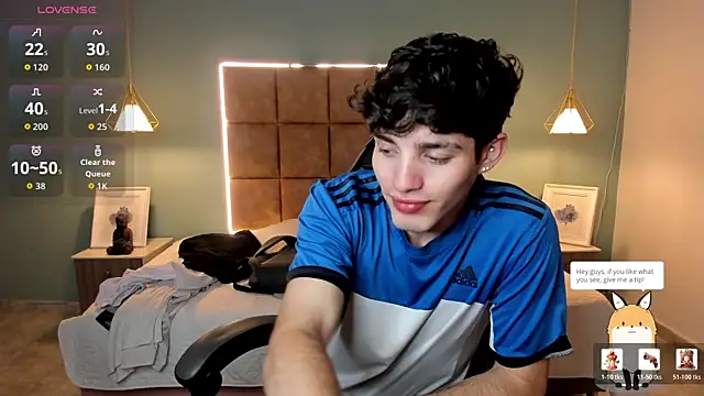 AlejooTwink online show from 15, 4, 2026