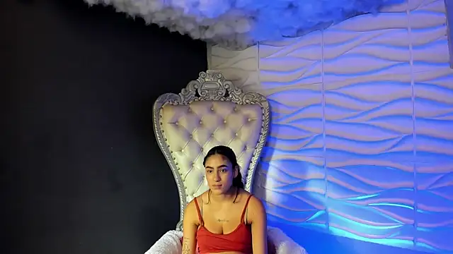 Layla 707 online show from 20, 5, 2026