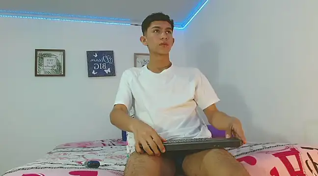 Noah tyler  online show from 21, 12, 2024