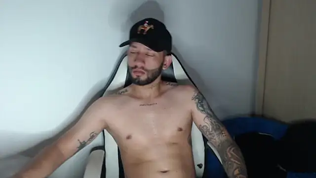 maxXximo777 online show from 4, 3, 2025