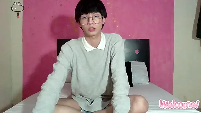 Snapshot of seung_vinblue chatting on 5, 1, 2025 seung vinblue online show from 5, 1, 2025