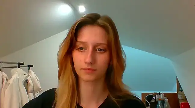 Snapshot of LUNA_delight chatting on 11, 12, 2024 LUNA delight online show from 11, 12, 2024