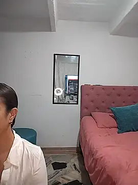 Snapshot of Venus-Wood chatting on 4, 5, 2026 Venus-Wood online show from 4, 5, 2026