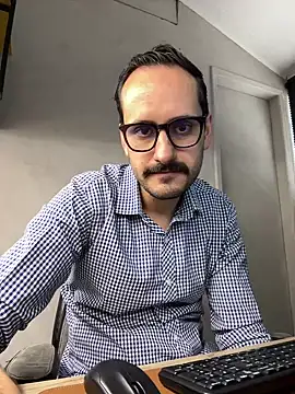 Snapshot of Superdad chatting on 6, 12, 2024 Superdad online show from 6, 12, 2024