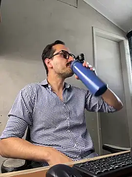 Snapshot of Superdad chatting on 6, 12, 2024 Superdad online show from 6, 12, 2024