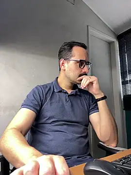 Snapshot of Superdad chatting on 2, 10, 2025 Superdad online show from 2, 10, 2025