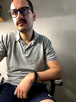 Snapshot of Superdad chatting on 3, 10, 2025 Superdad online show from 3, 10, 2025