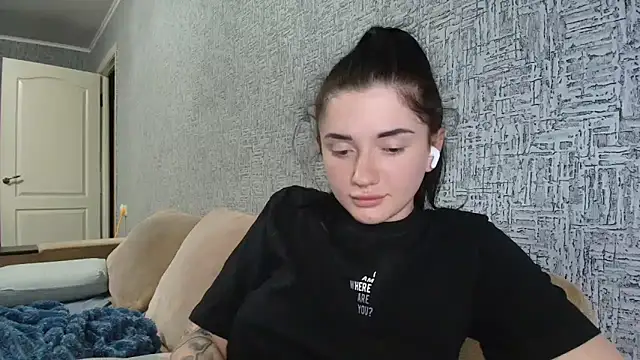 Snapshot of Liana_diva chatting on 12, 2, 2026 Liana diva online show from 12, 2, 2026