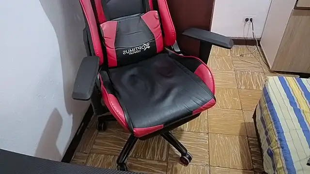 Calihotcaliente277 online show from 15, 1, 2026