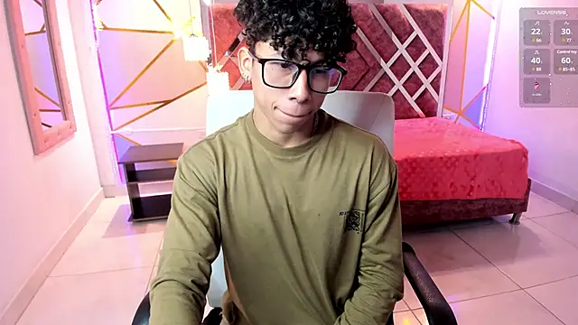 Snapshot of AkazaBoy_ chatting on 25, 1, 2025 AkazaBoy online show from 25, 1, 2025