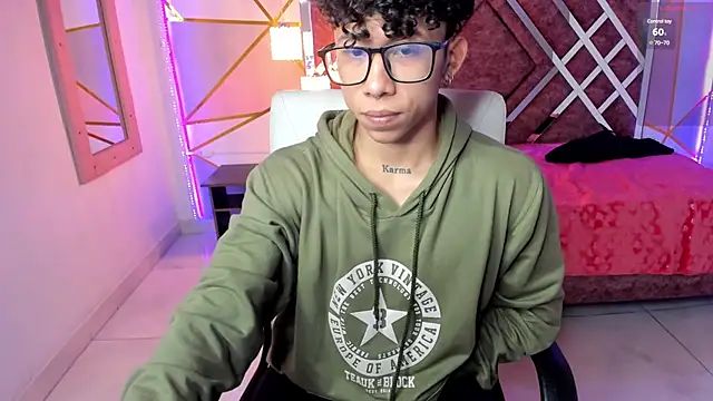 Snapshot of AkazaBoy_ chatting on 26, 1, 2025 AkazaBoy online show from 26, 1, 2025