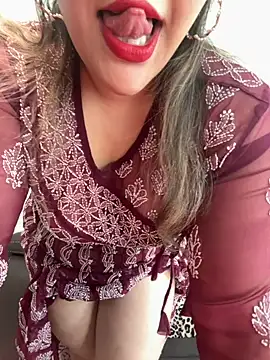 Snapshot of famous_indian_girl chatting on 20, 9, 2025 famous indian girl online show from 20, 9, 2025