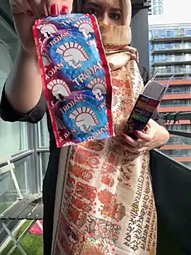 famous indian girl online show from 12, 10, 2025