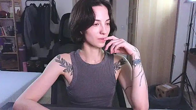 Space X Roxy  online show from 4, 12, 2025