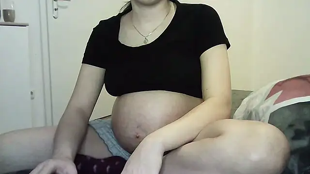 Ahotkittyxxx online show from 13, 1, 2026