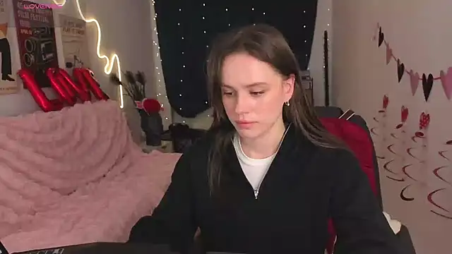 Emillias online show from 12, 2, 2026