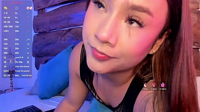 Snapshot of AssQueen18 chatting on 6, 2, 2025 AssQueen18 online show from 6, 2, 2025