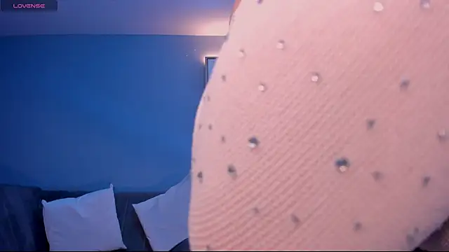 MaddisonLowe online show from 6, 11, 2025